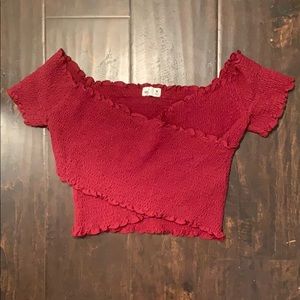 Hollister Off The Shoulder Crop stop